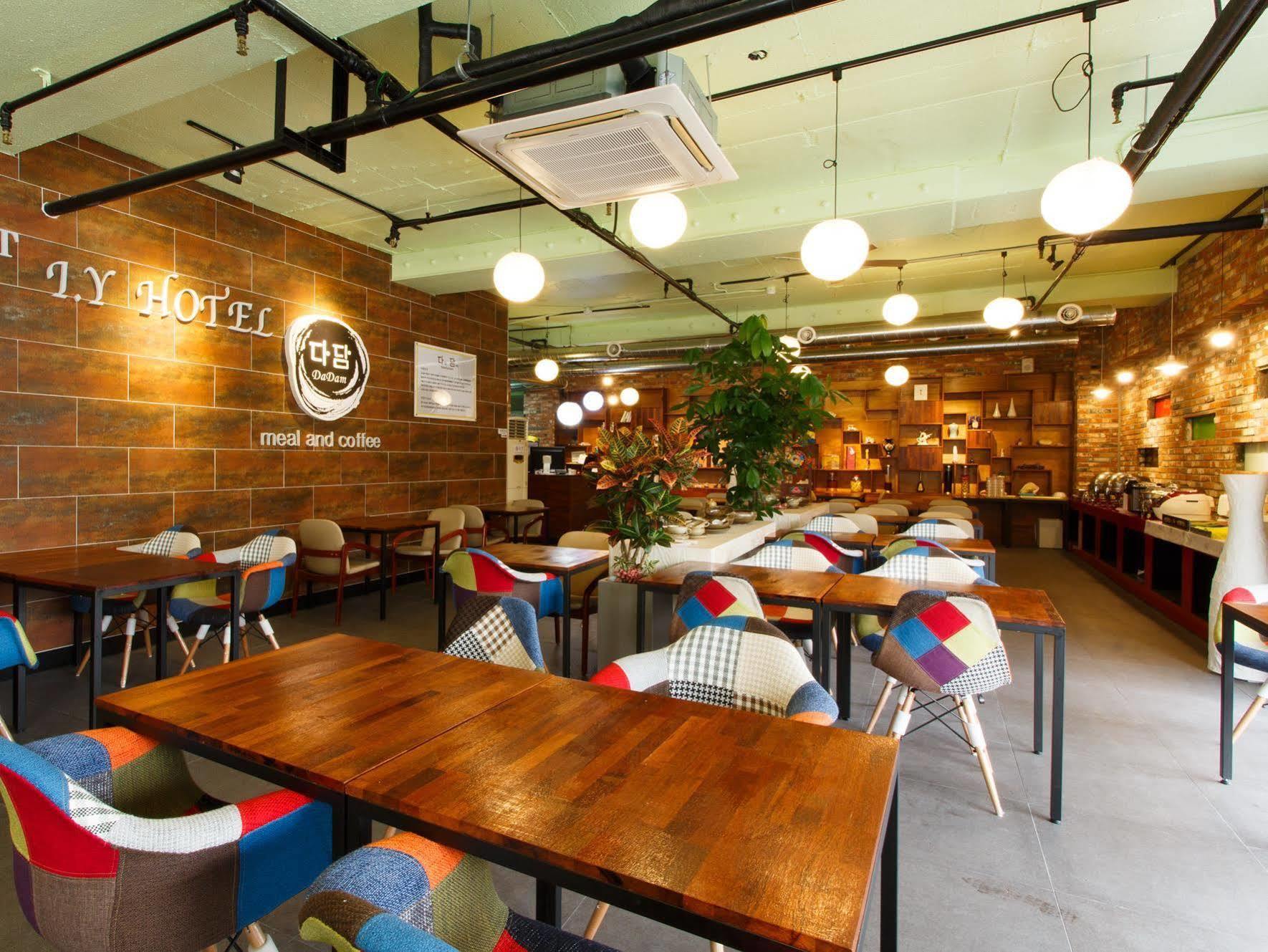 I.Y Hotel Suwon Eksteriør bilde