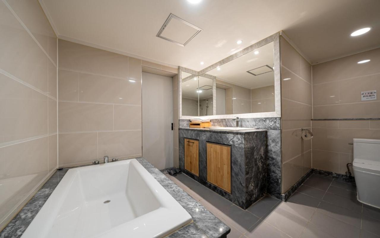 I.Y Hotel Suwon Eksteriør bilde